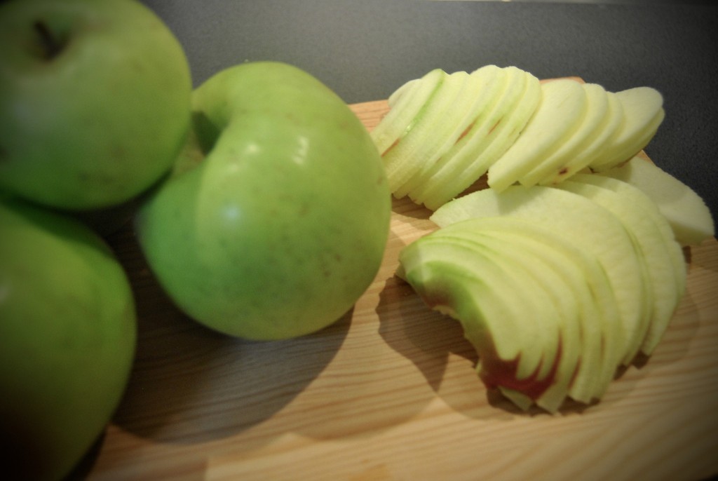 zelf appelmoes maken met kinderen met appels van appelpluk