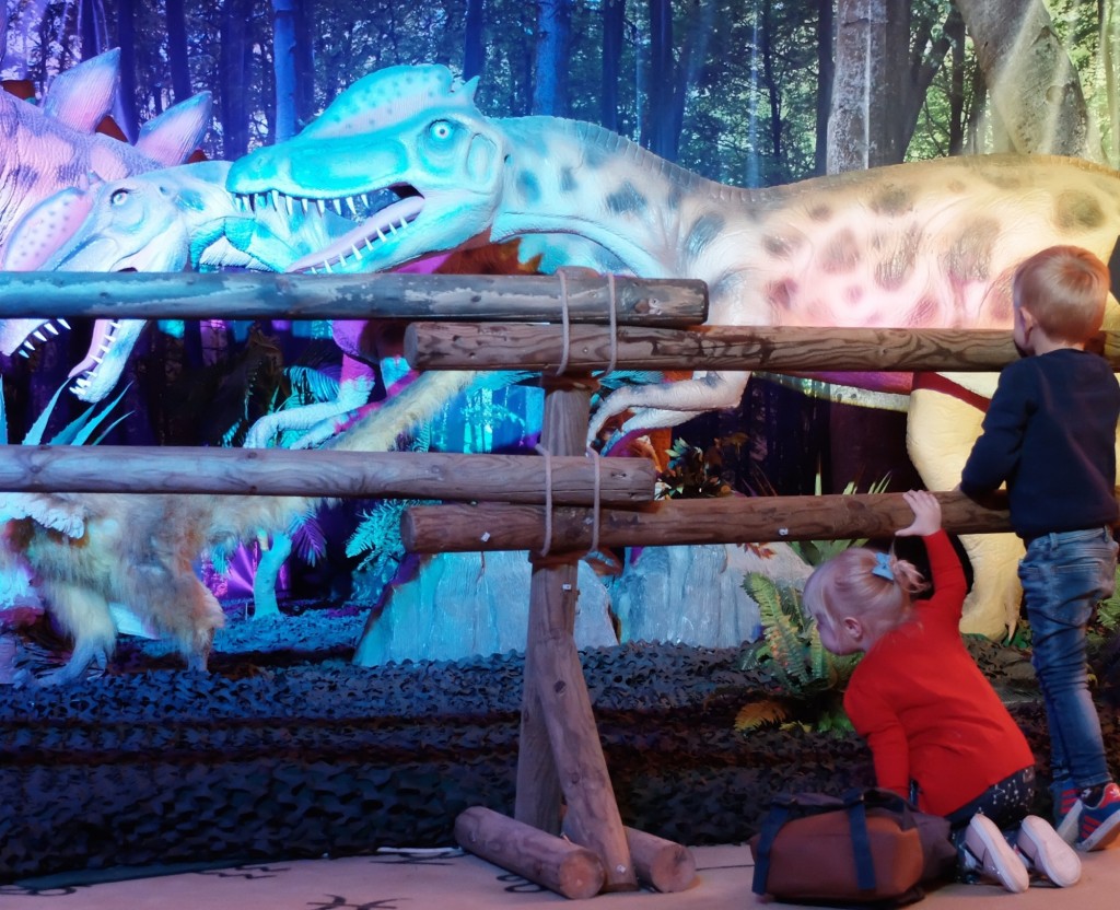 dino expo: Dino's Alive Oostende gezinsuitstap met kinderen 